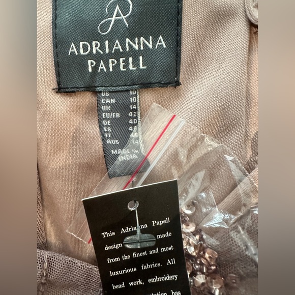 NWT - Amazing Adrianna Papel Gown - Picture 7 of 10